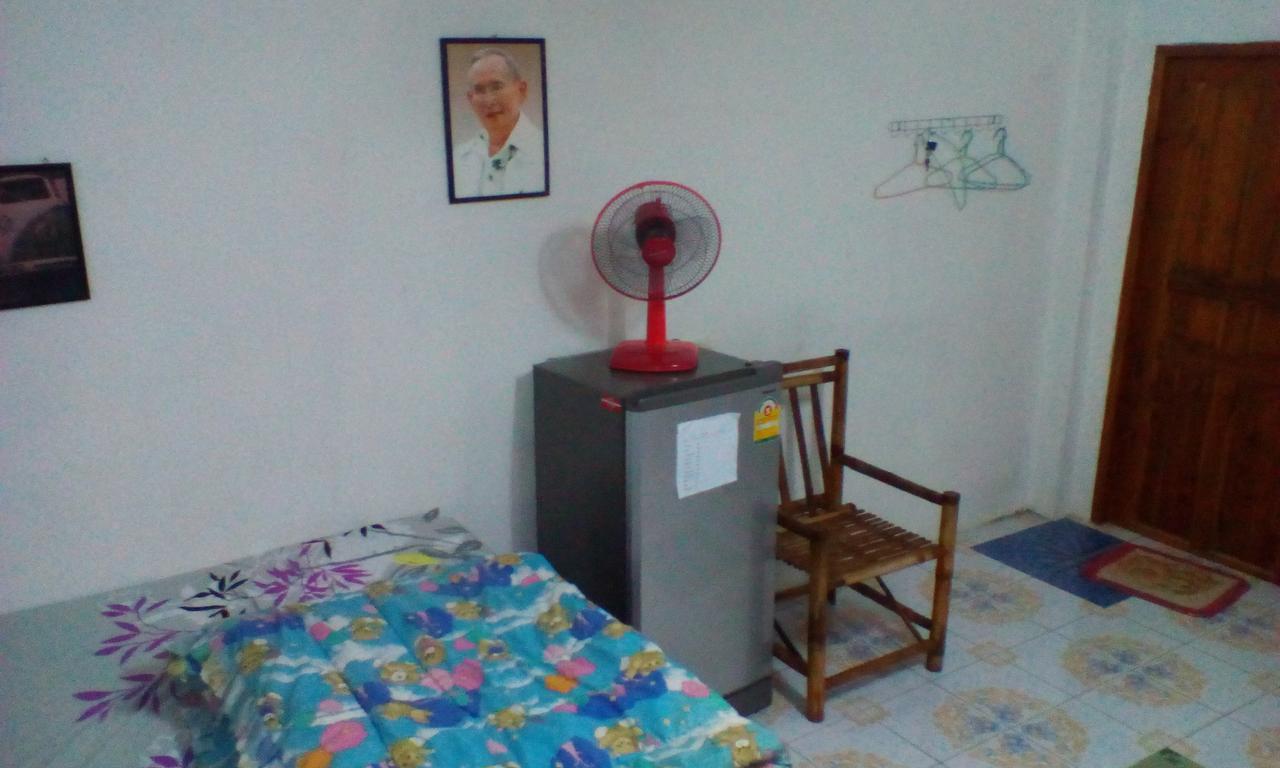 Cheap Sleep Apartment Phayao Bagian luar foto